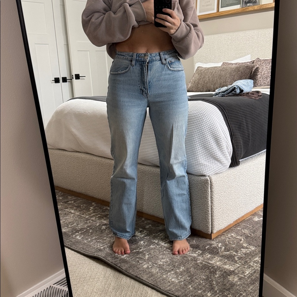 Abercrombie and Fitch 90s Relaxed Jean High Rise Curve Love